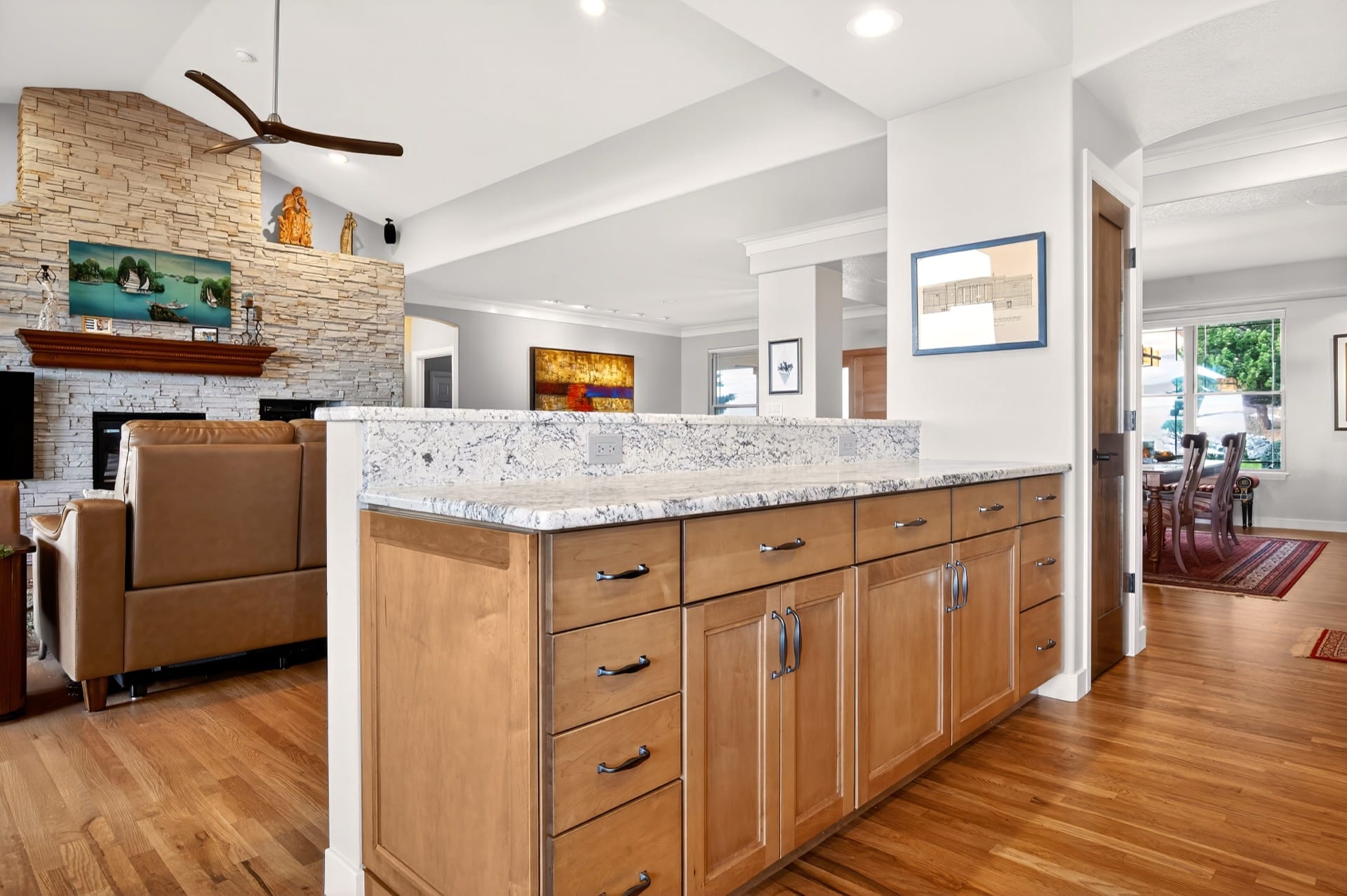 Broadmoor Bluffs Residence - Image 2