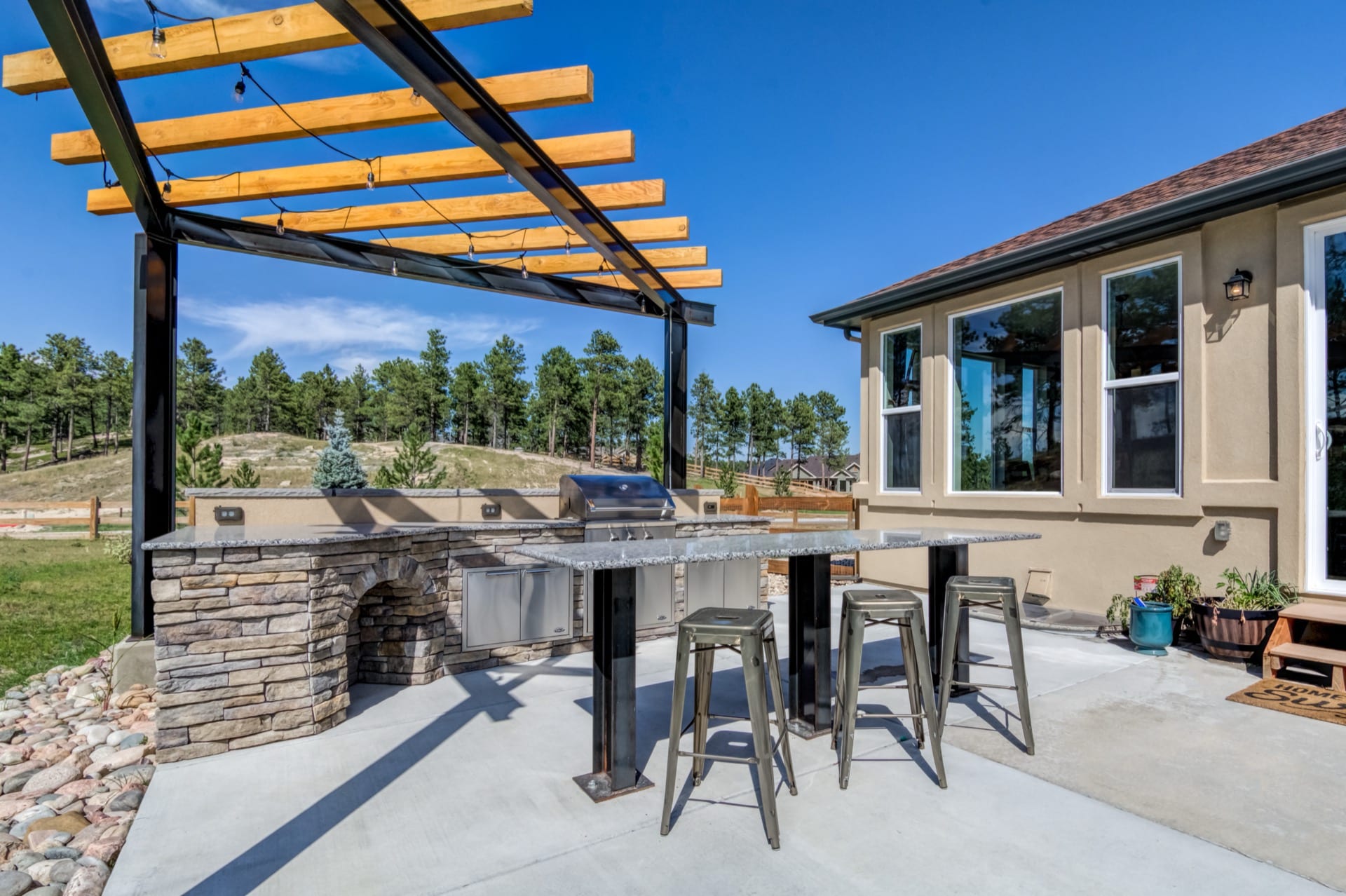 Stone Outdoor Kitchen - Image 3