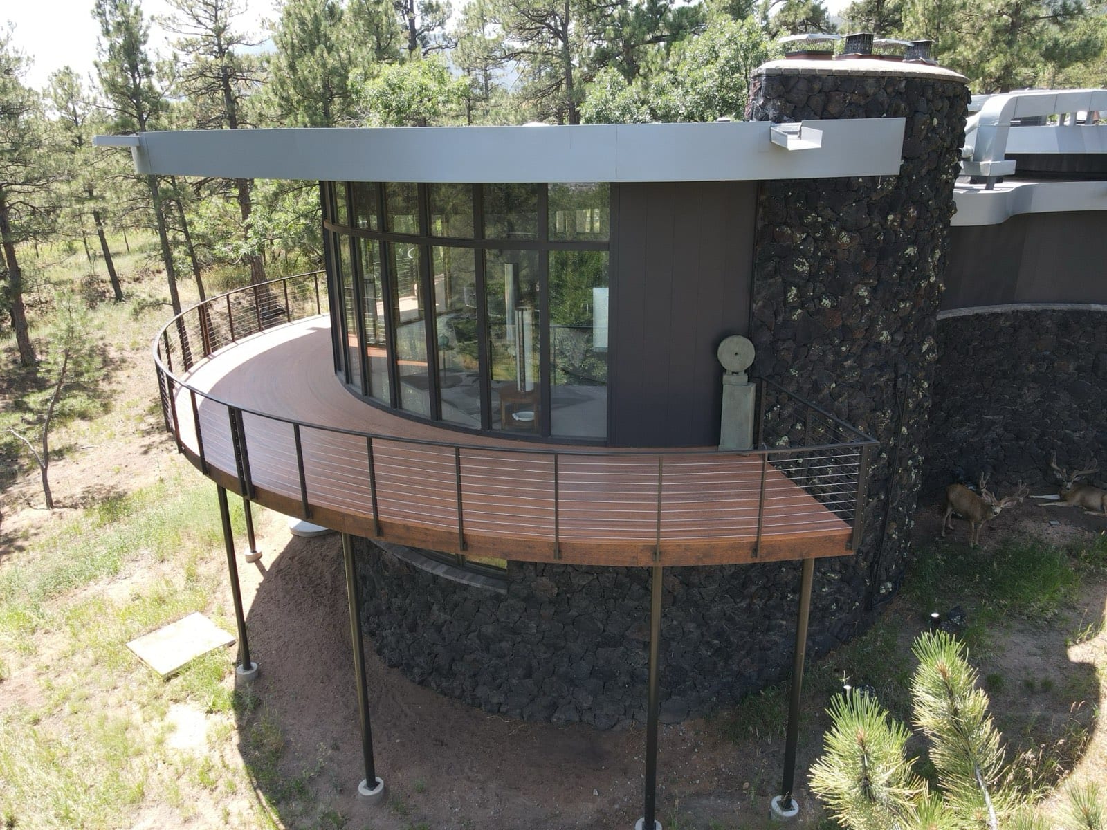 Wraparound Deck